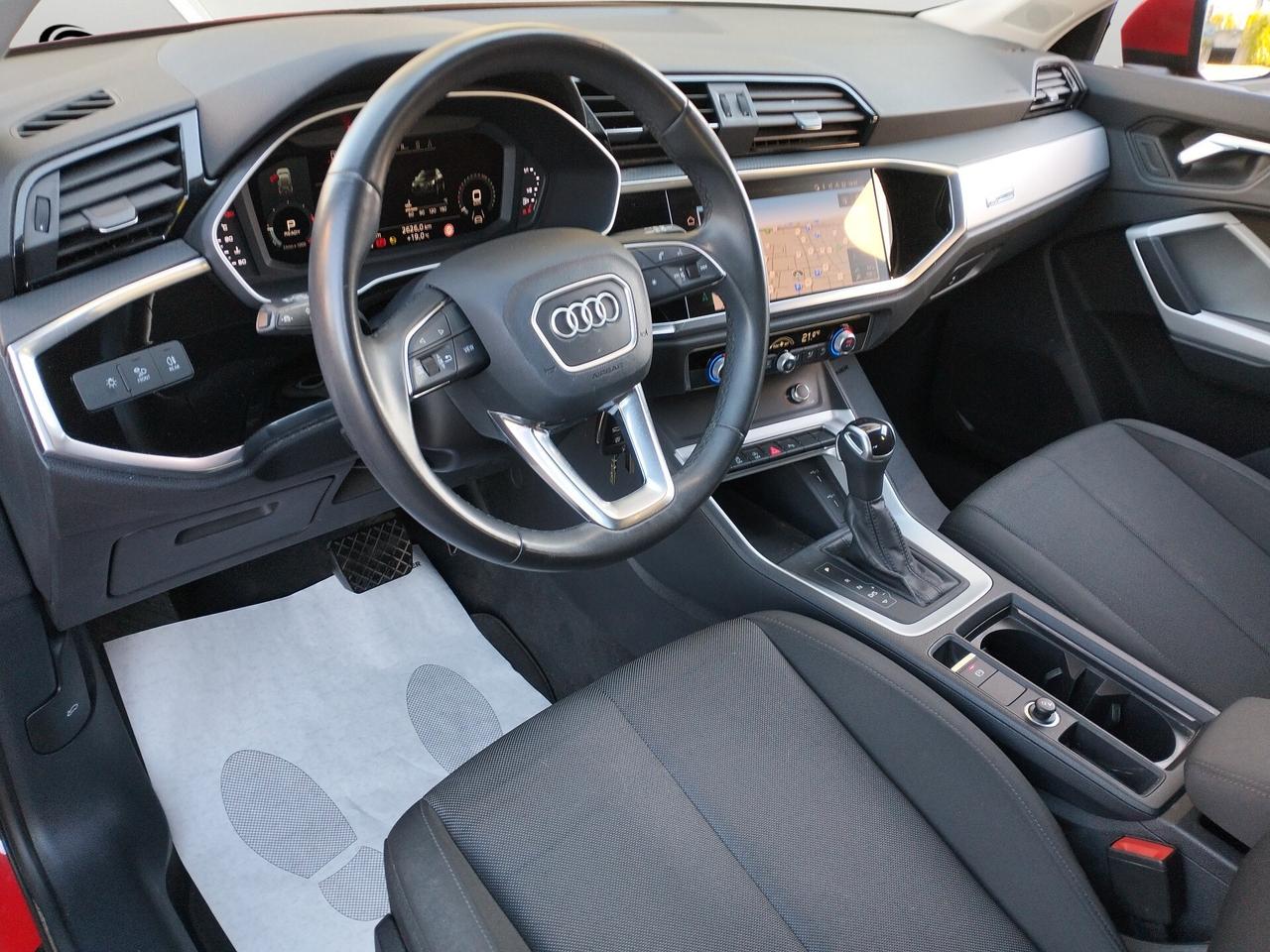 AUDI Q3 II 2023 35 2.0 tdi s-tronic IVA ESPOSTA
