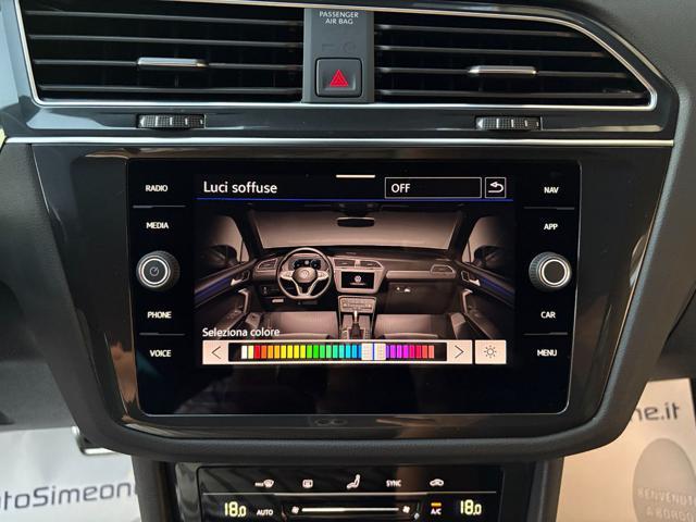 VOLKSWAGEN Tiguan 2.0 TDI 150 CV SCR DSG R-Line LUCI AMBIENTE