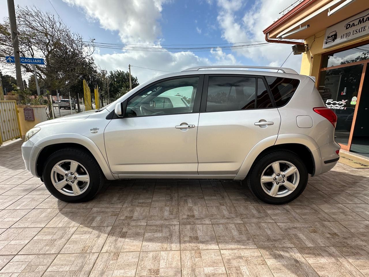 Toyota RAV 4 RAV4 2.2 D-4D 177 CV Luxury