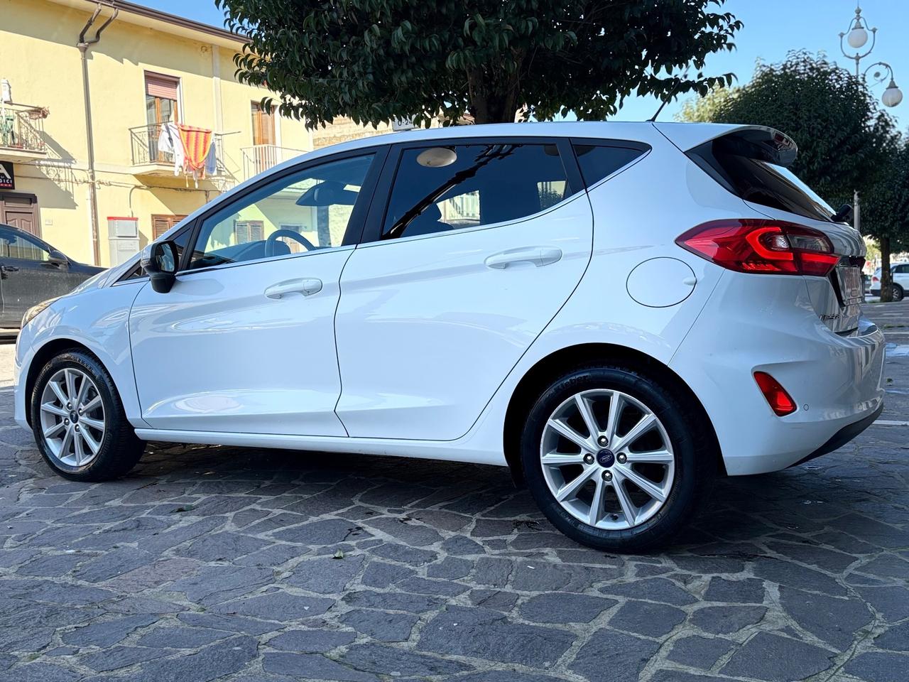 Ford Fiesta 1.5 EcoBlue 5P Titanium FULL/LED/NAV