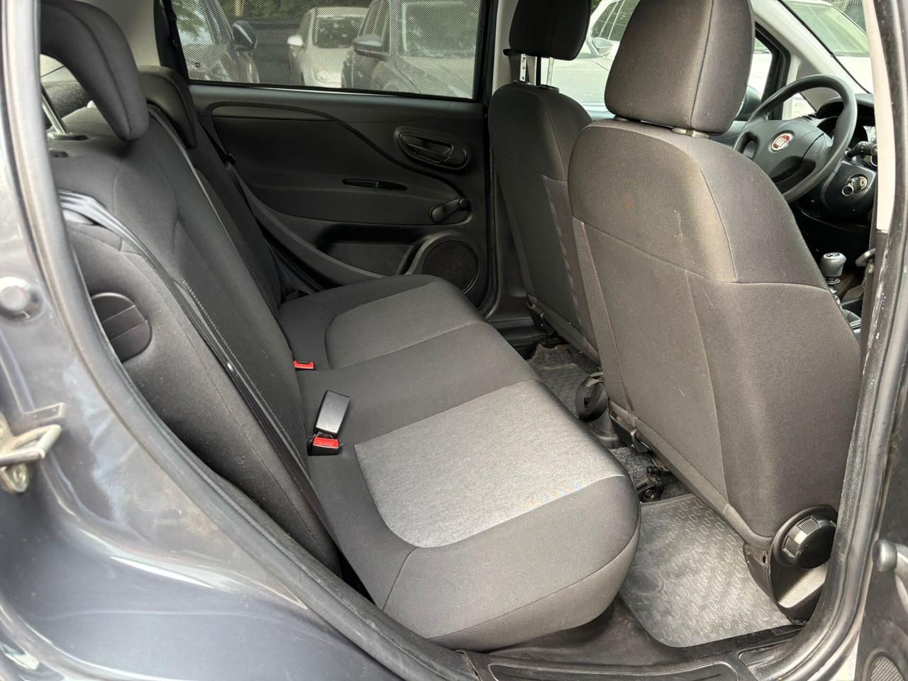 Fiat Punto 1.2 8V 5 porte Lounge OK Neopatentati