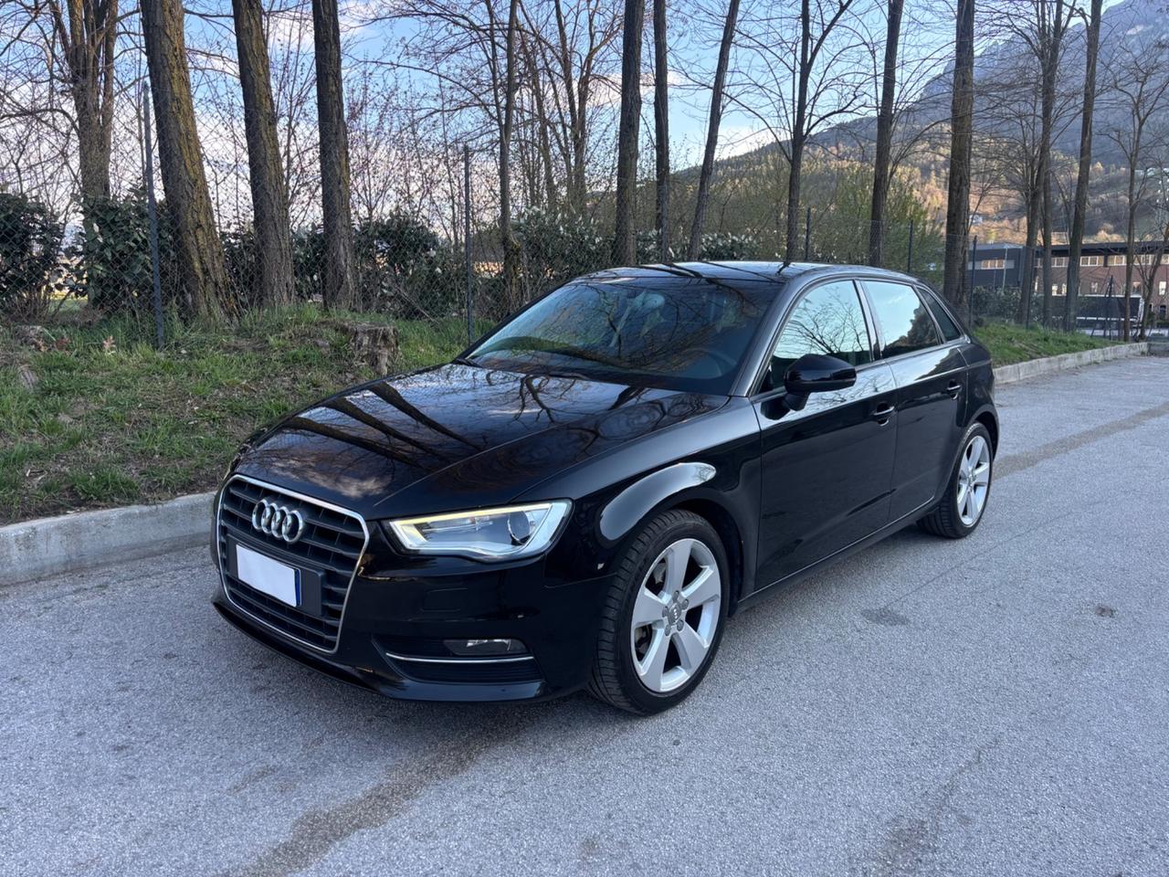 Audi A3 SPB 1.6 TDI clean diesel Ambition 5p