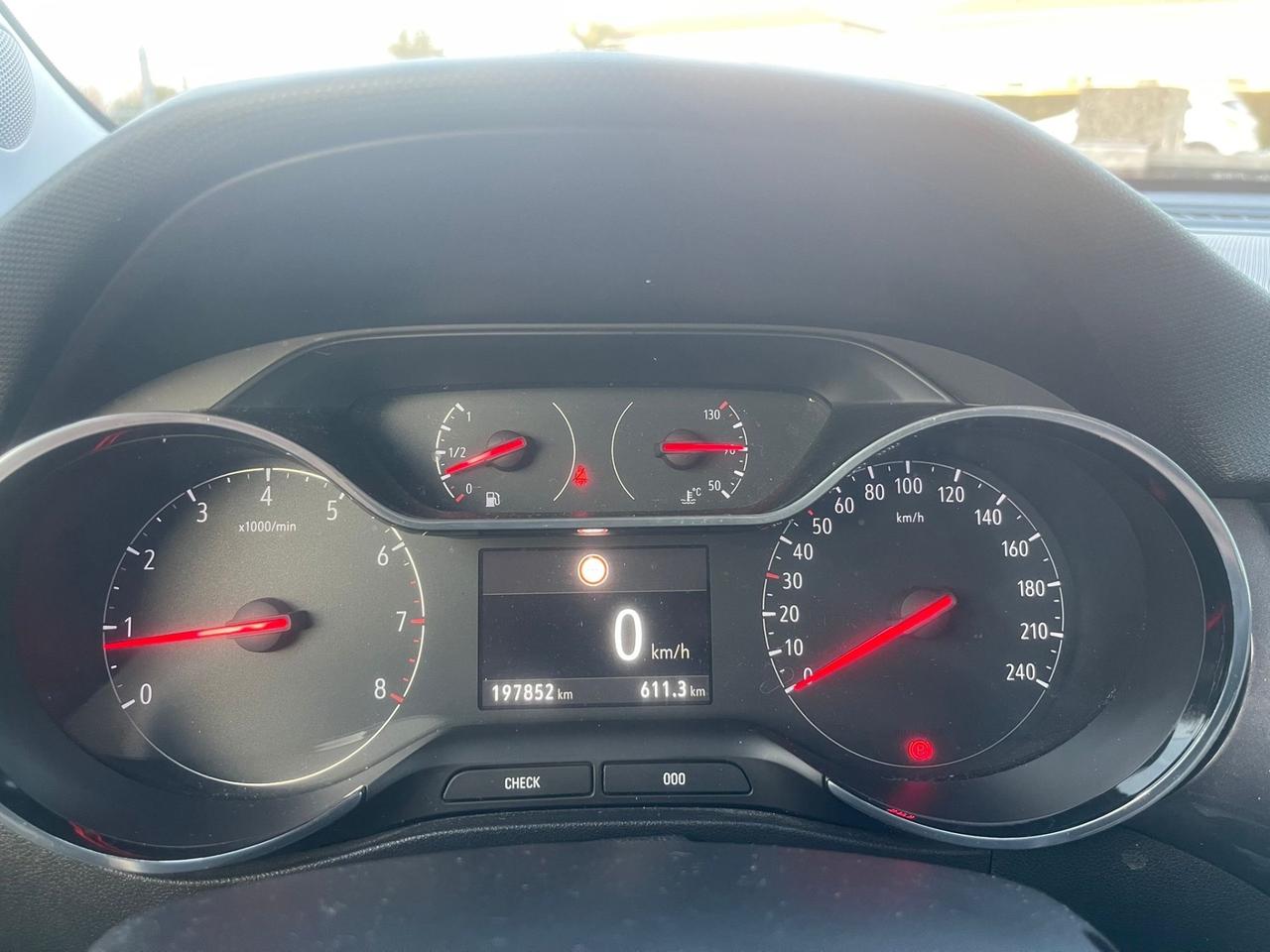 Opel Crossland X 1.2 12V Innovation GANCIO TRAINO