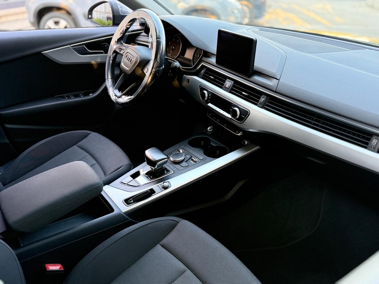 Audi A4 Avant 2.0 TDI 150 CV S tronic Business