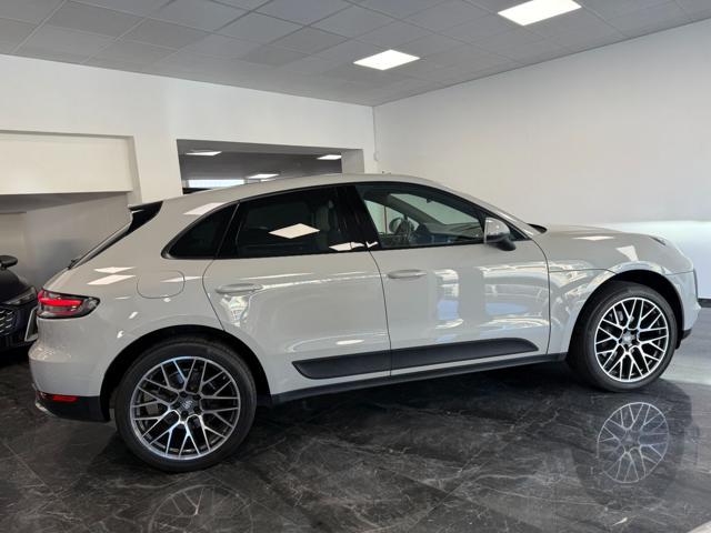 PORSCHE Macan 2.0