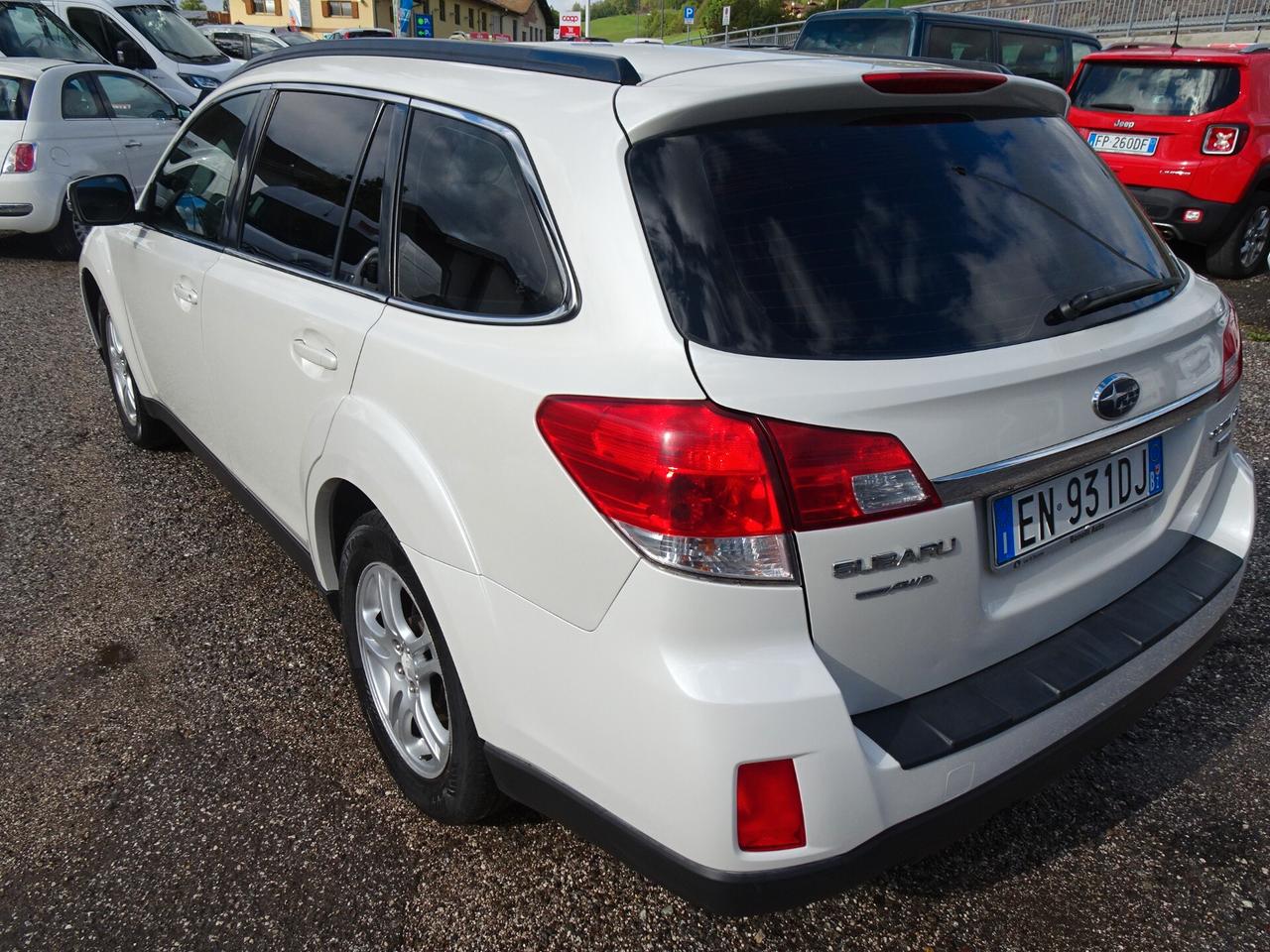 Subaru OUTBACK 2.0D Trend Limited