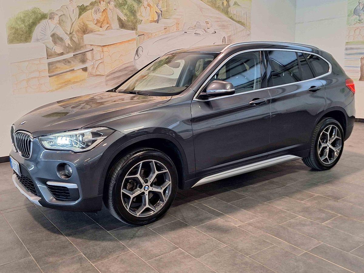 BMW X1 sDrive16d xLine - PELLE - VETRI SCURI - TAGLIANDI BMW - Euro6/d TEMP - GARANZIA