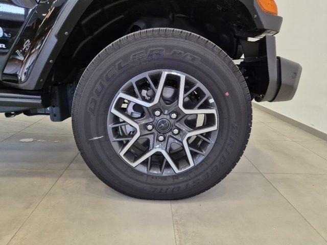 JEEP Wrangler Unlimited 2.0 Turbo Sahara Alpine