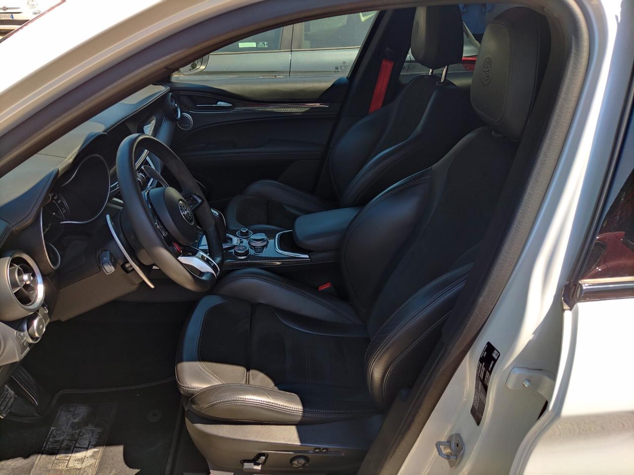 Alfa Romeo Stelvio 2.9 Bi-Turbo V6 510 CV AT8 Quadrifoglio