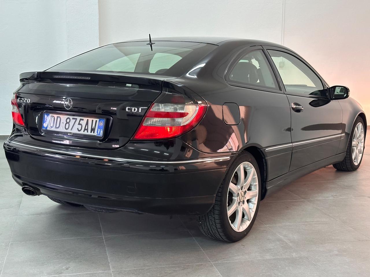 Mercedes-benz C 220 C 220 CDI cat Sportcoupé Elegance Sport