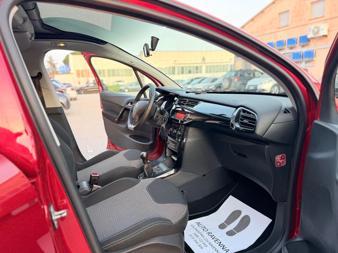 Citroen C3 1.2 PureTech 82 Exclusive Tetto