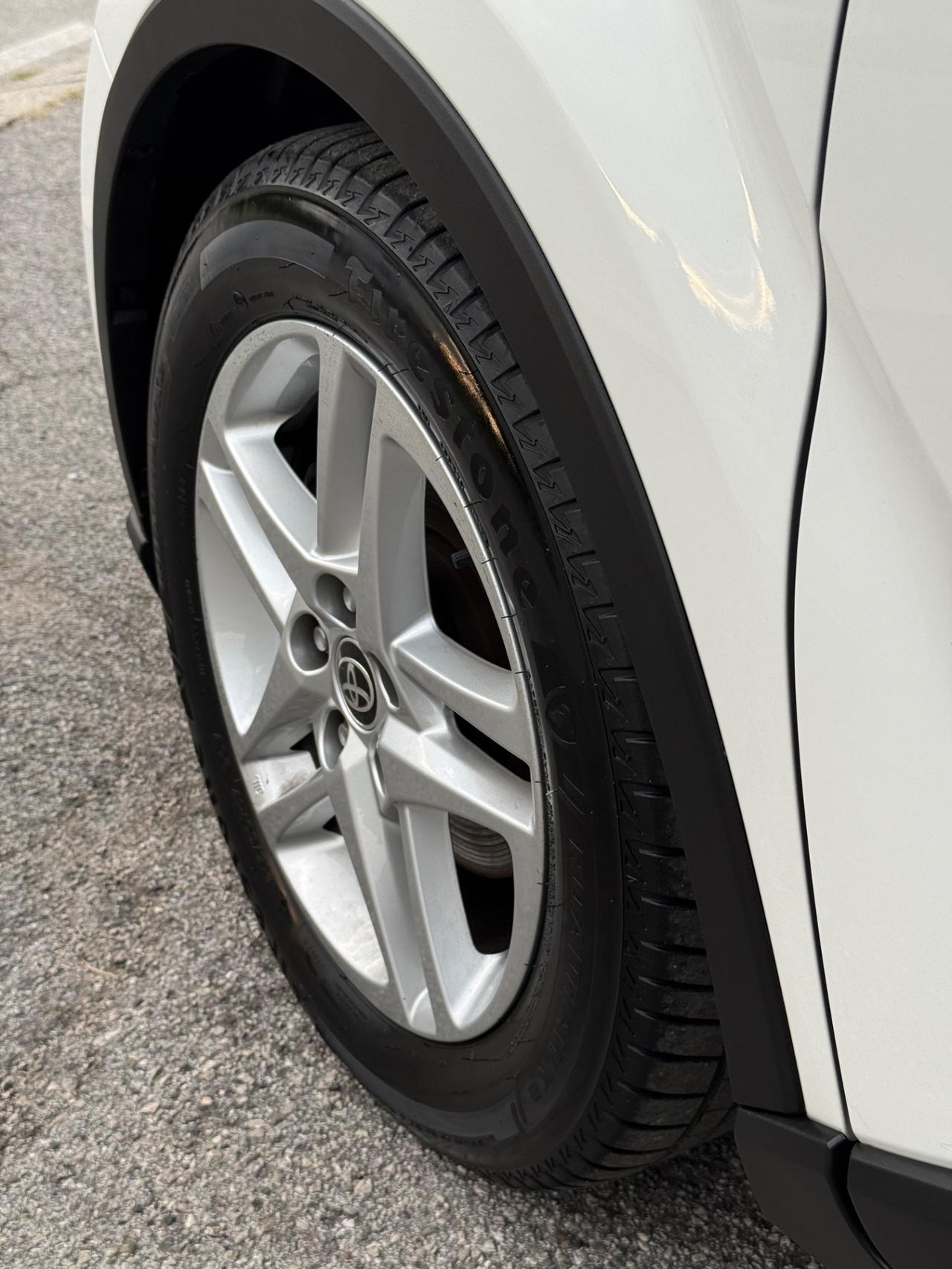 Toyota C-HR 1.8 Hybrid E-CVT Trend 61.500KM