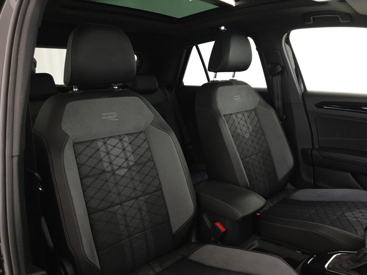 Volkswagen T-Roc 1.5 tsi r-line dsg