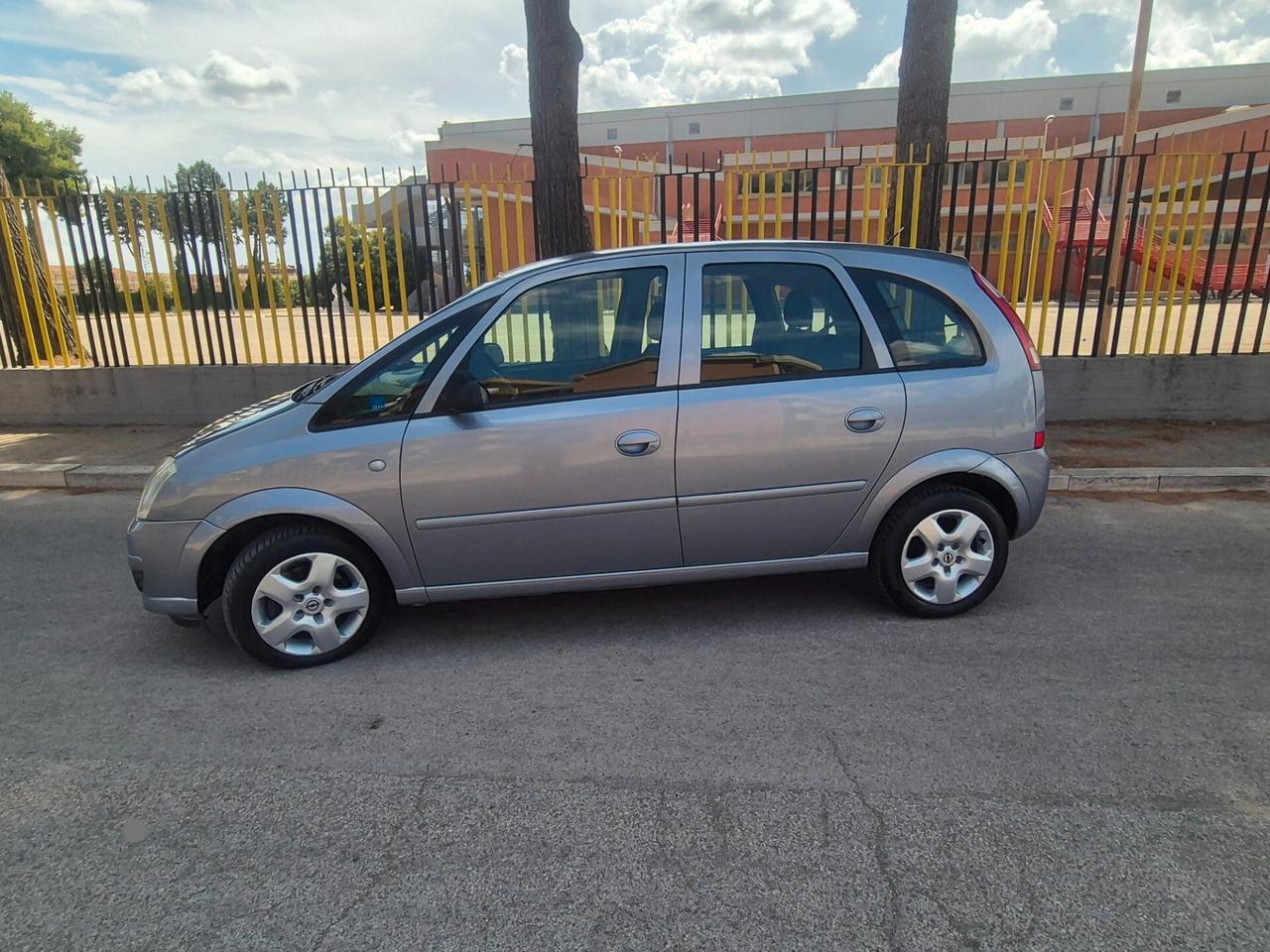 Opel Meriva 1.3 multijet 75cv gangio traino 09