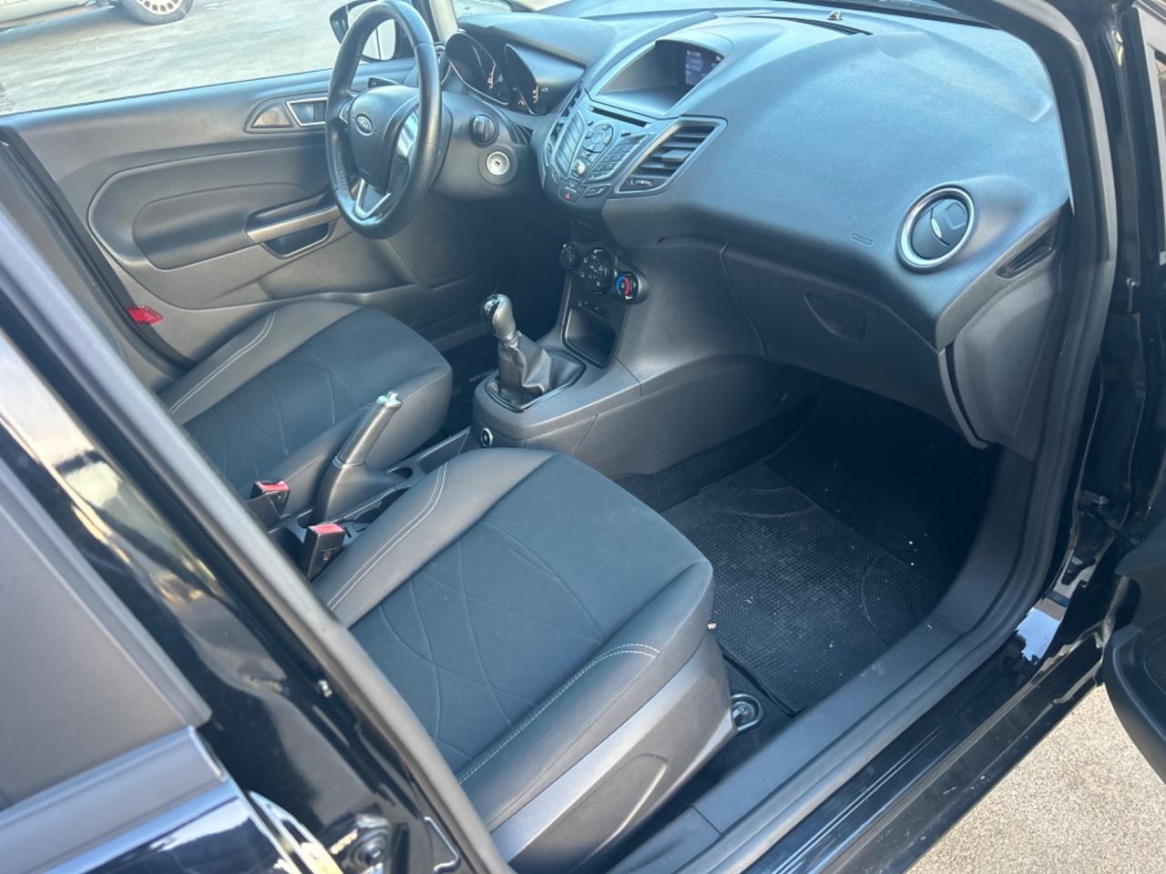 Ford Fiesta 1.4 5 porte Bz.- GPL