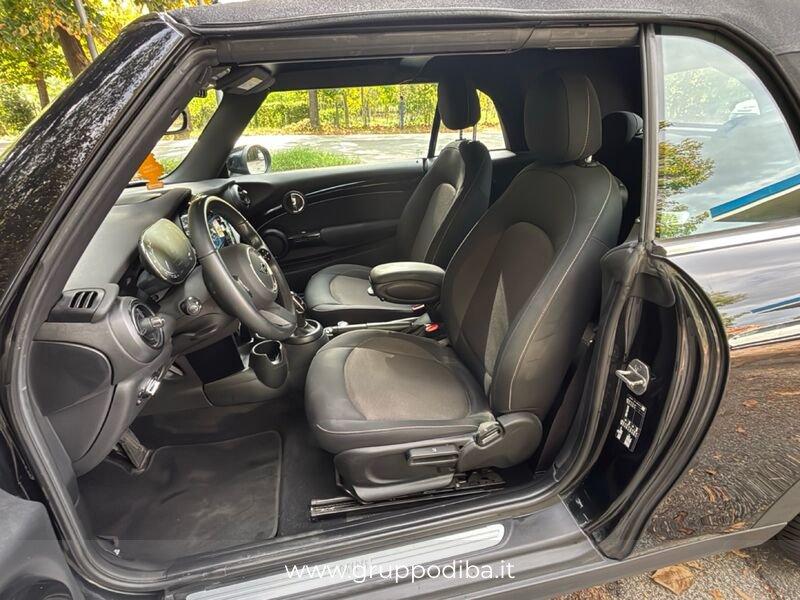 MINI Mini Cabrio F57 2021 Cabrio 1.5 Cooper Classic auto