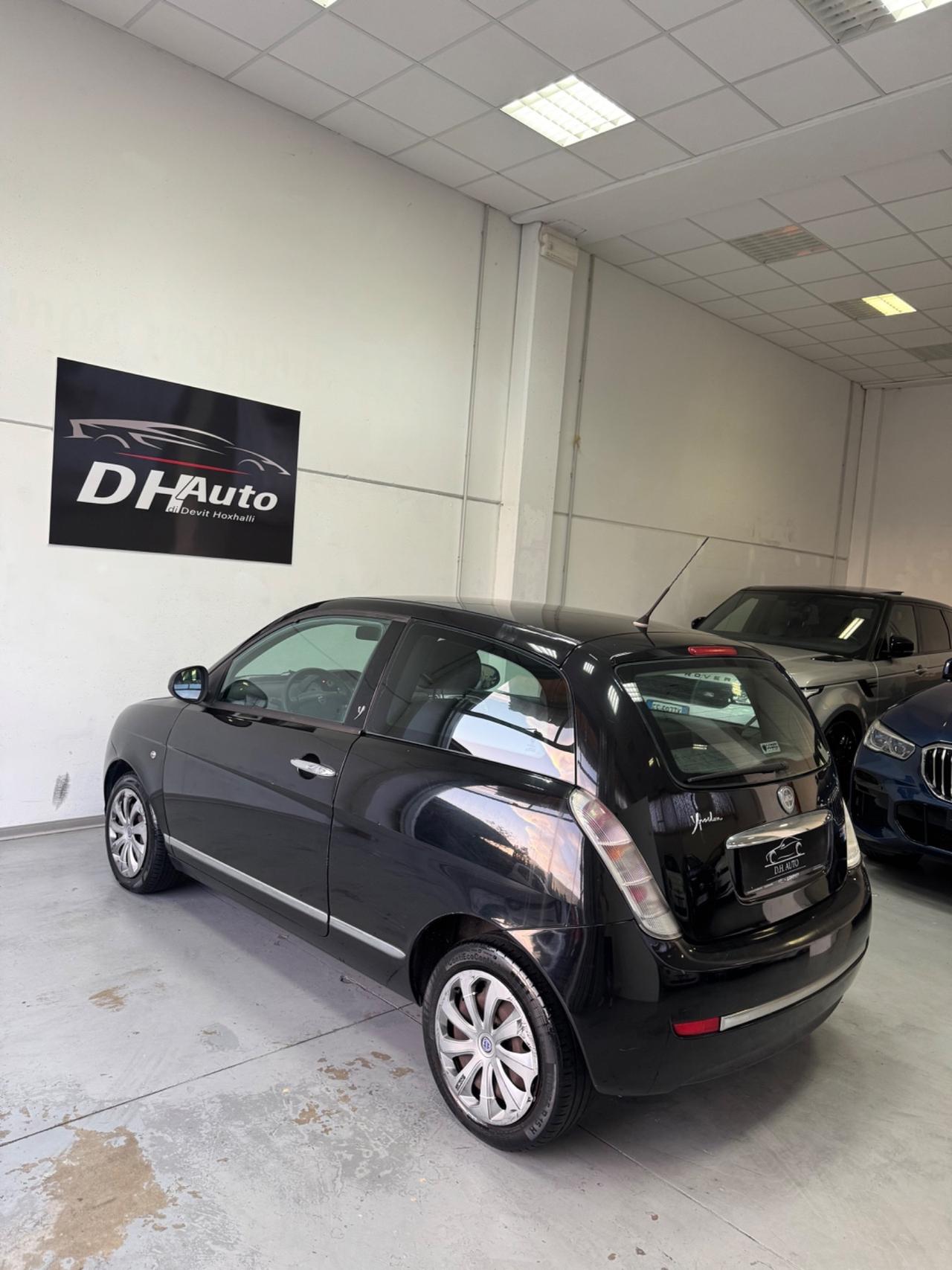 Lancia Ypsilon 1.2 69 CV 5 porte S&S Platinum