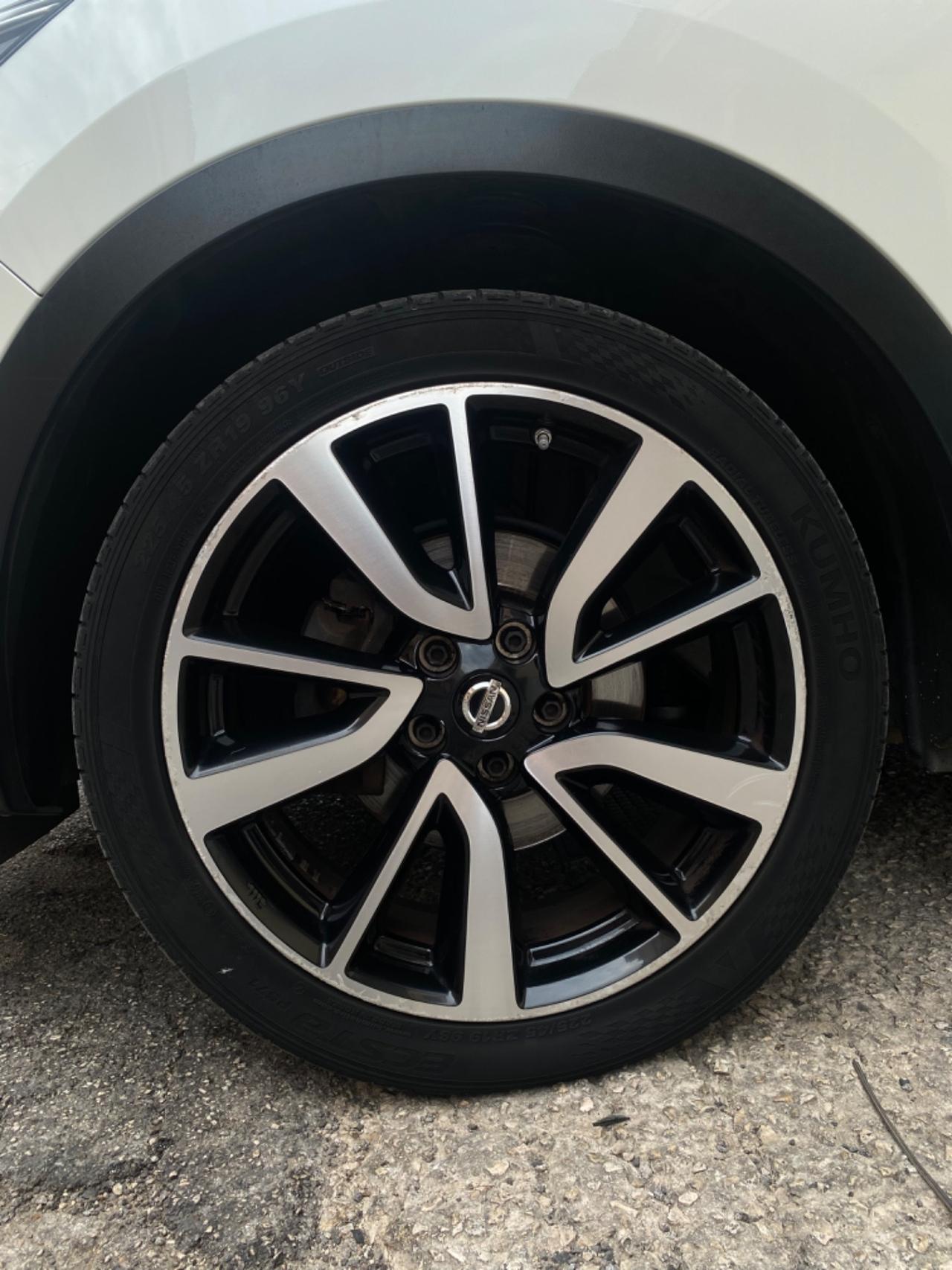 Nissan Qashqai 1.5 dCi Tekna Gancio Traino