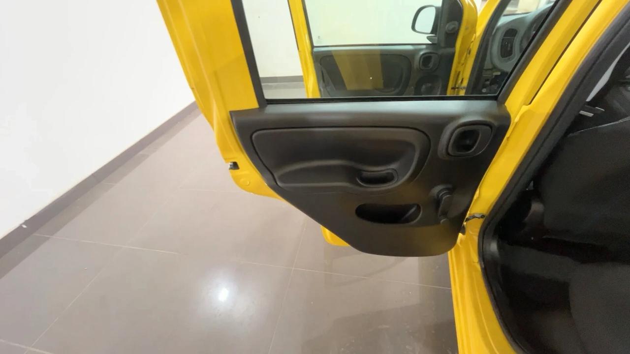 Fiat Panda 1.0 FireFly S&S Hybrid Pandina KM0
