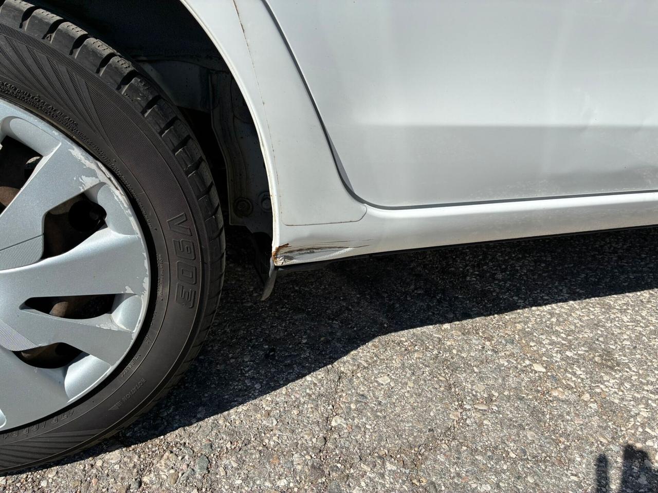 TOYOTA YARIS 1.0 5 PORTE