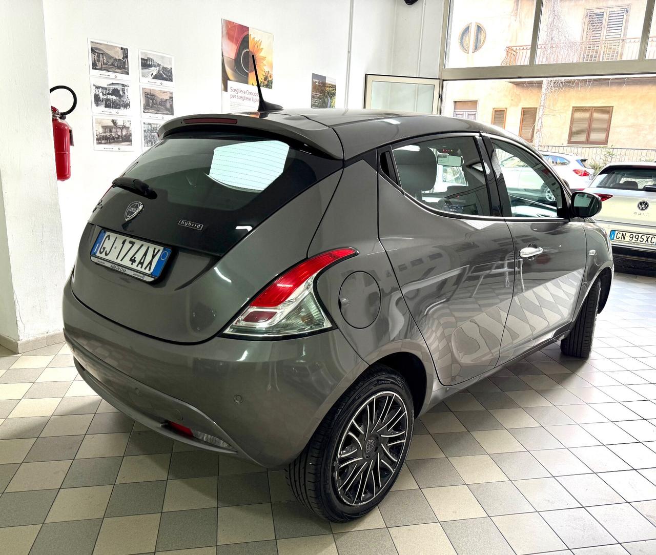 Lancia Ypsilon 1.0 S&S Hybrid Ecochic Gold 78.000km
