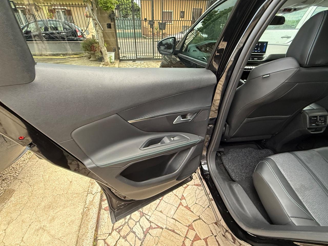 Peugeot 3008 BlueHDi 130 S&S Allure