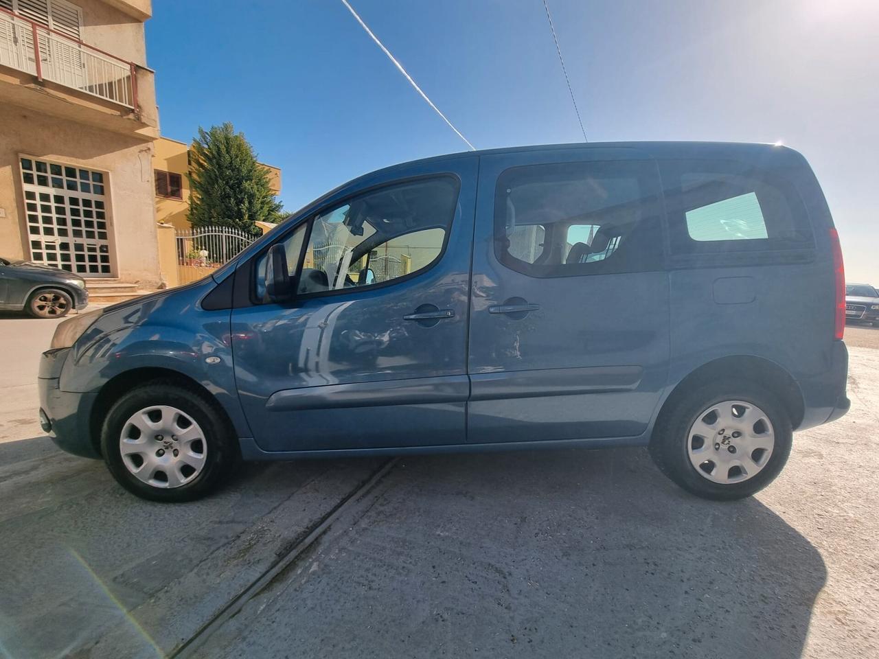 Peugeot Partner Tepee Mix 1.6 HDi 90CV Comfort AUTOCARRO N1