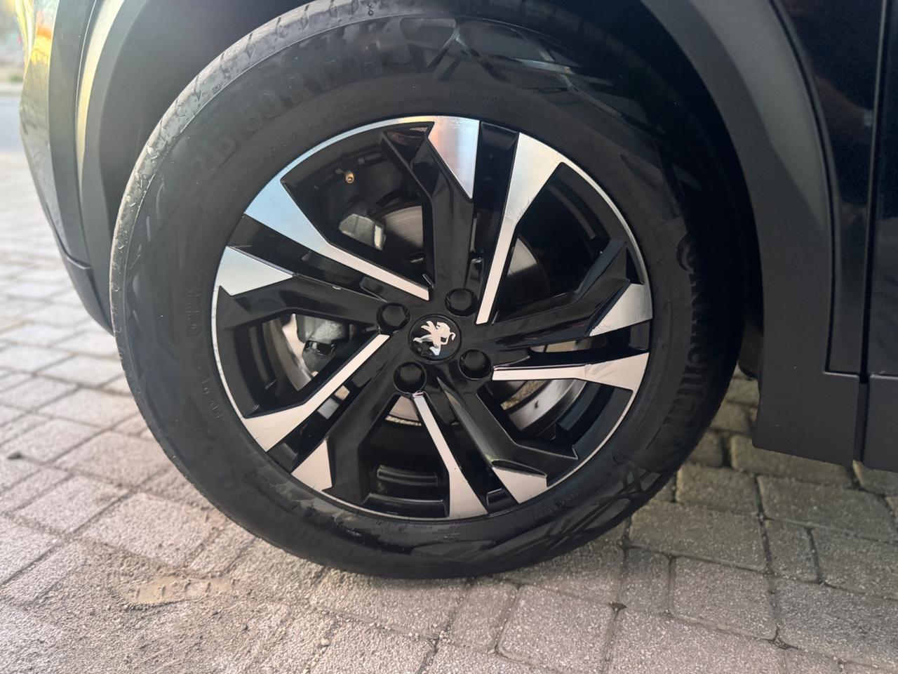 Peugeot 2008 BlueHDi 110 S&S Allure Pack