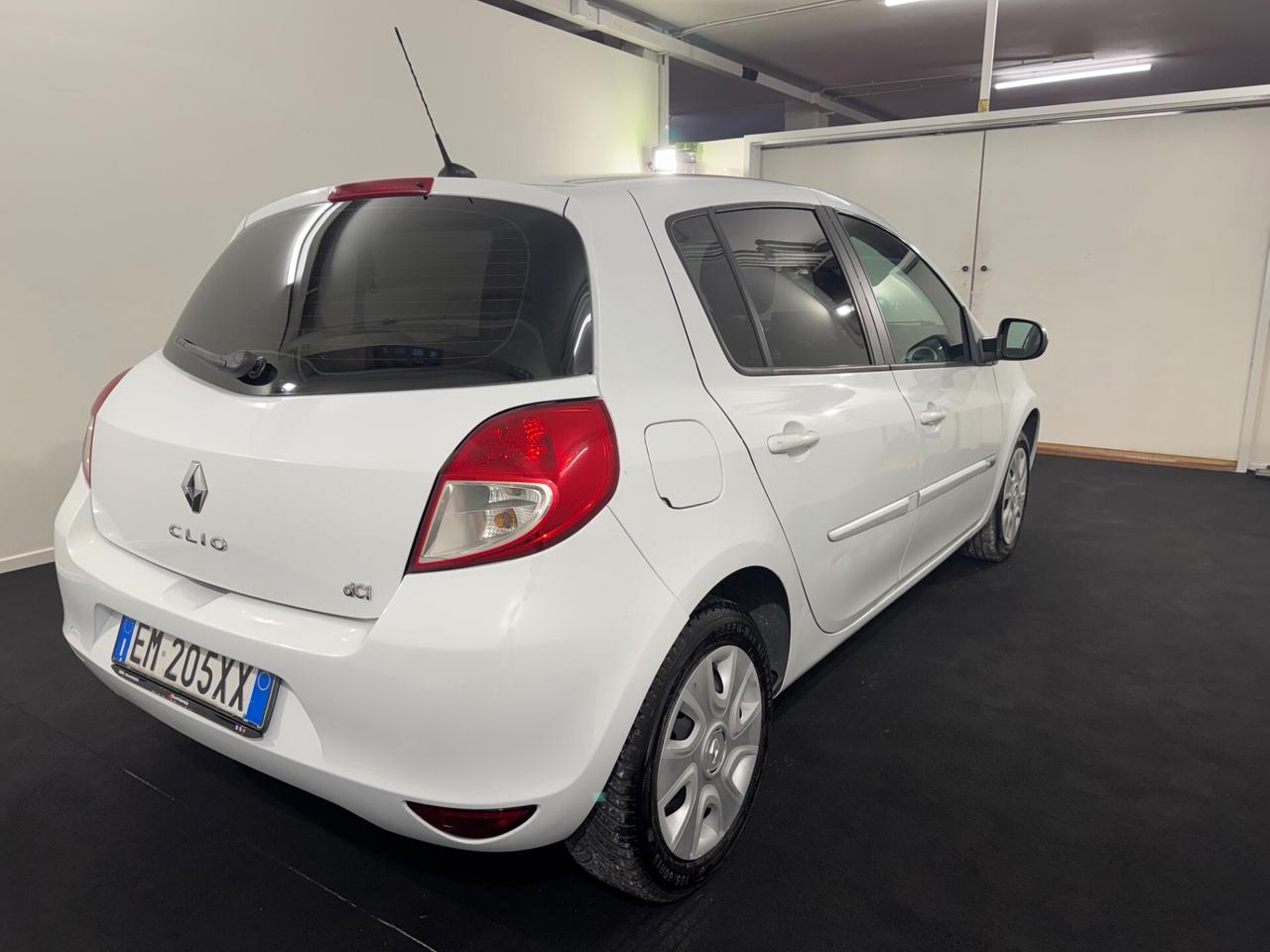 Renault Clio 1.5 dCi 90CV *NEOPATENTATI-NAVIGATORE*
