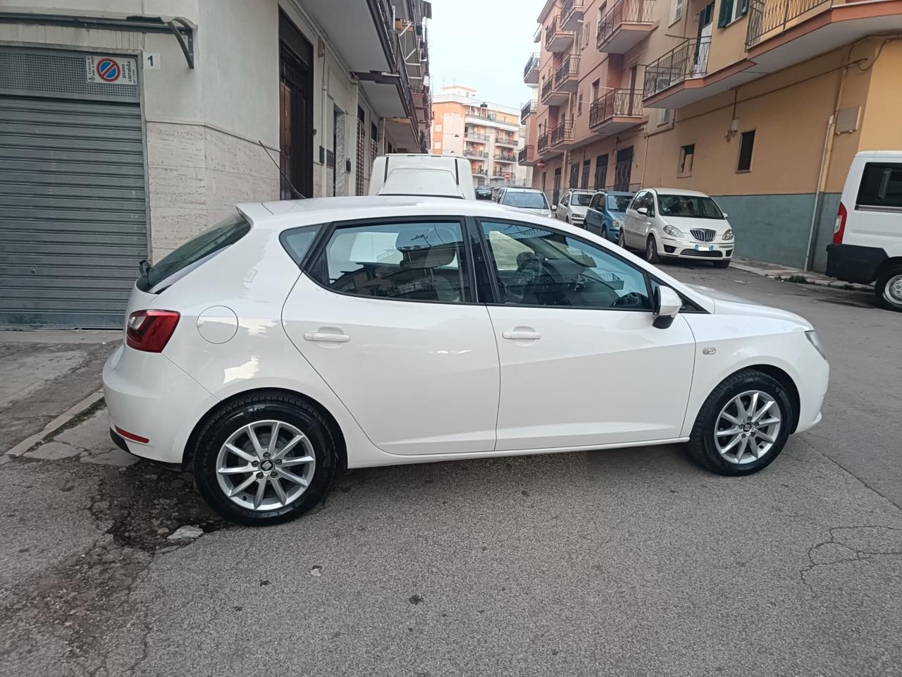 Seat Ibiza 1.0 75 CV 5p. Reference