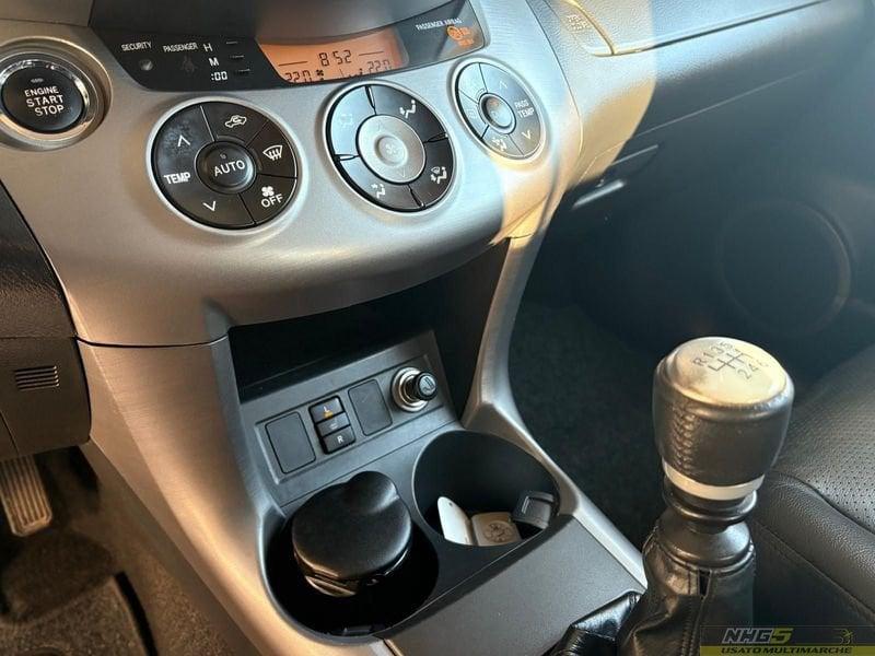 Toyota RAV4 RAV4 2.2 D-4D 177 CV Luxury