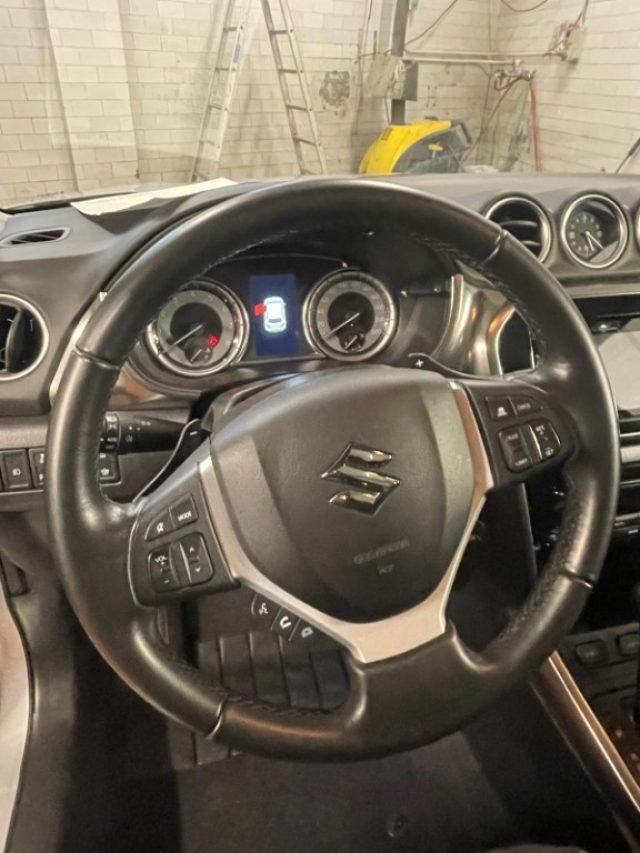 SUZUKI Vitara 1.5 140V Hybrid A/T 4WD AllGrip Starview