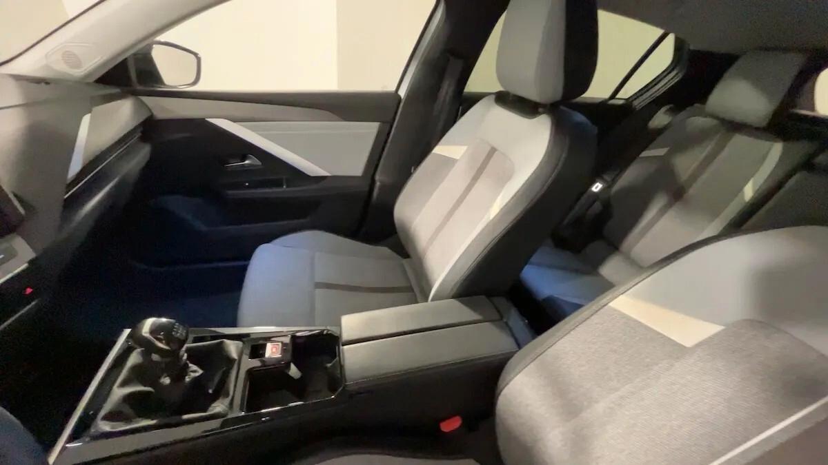Opel Astra 1.2 Turbo 130 CV Business Elegance