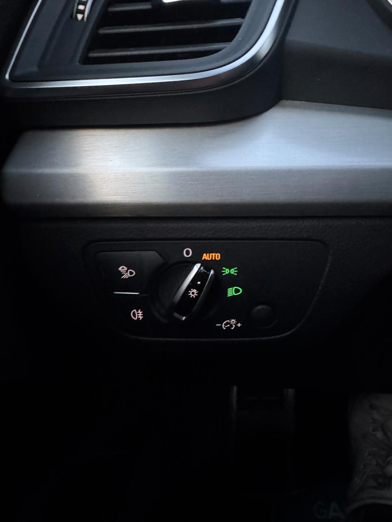 AUDI Q5 2.0 S-LINE INTERNO ED ESTERNO