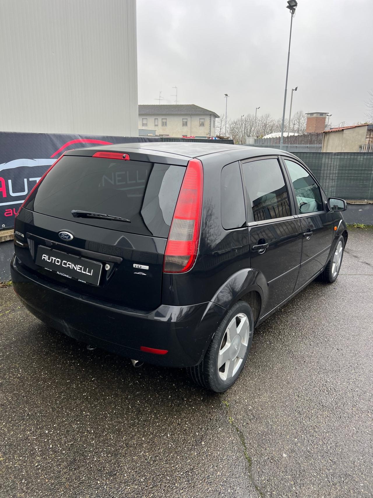 Ford Fiesta 1.4 TDCi 5p. Ghia NEOPATENTATI OCCASIONE