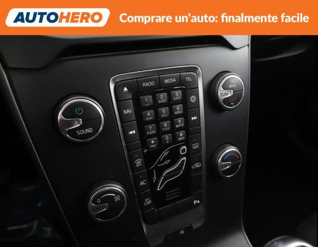 VOLVO V40 D2