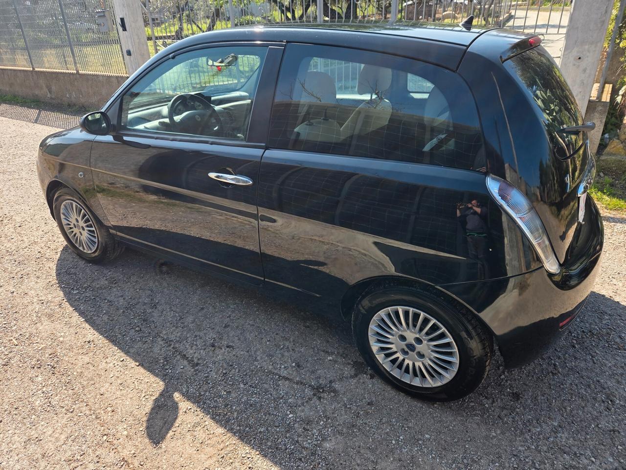 Lancia Ypsilon 1.2 Argento