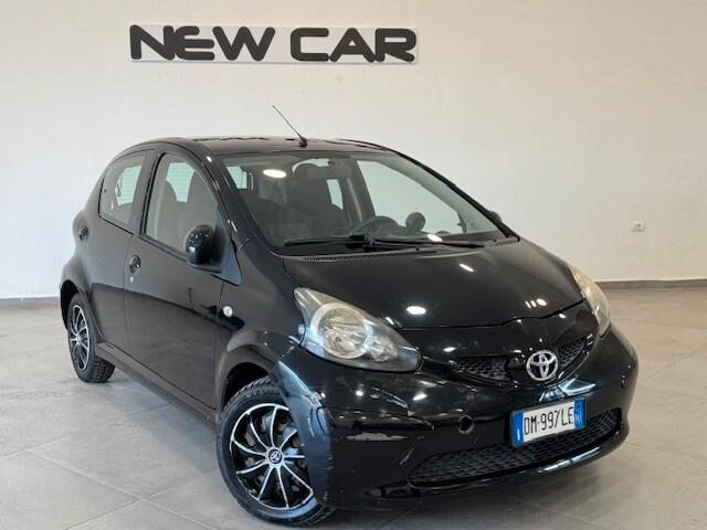 Toyota Aygo 1.0 12V VVT-i 5 porte Now