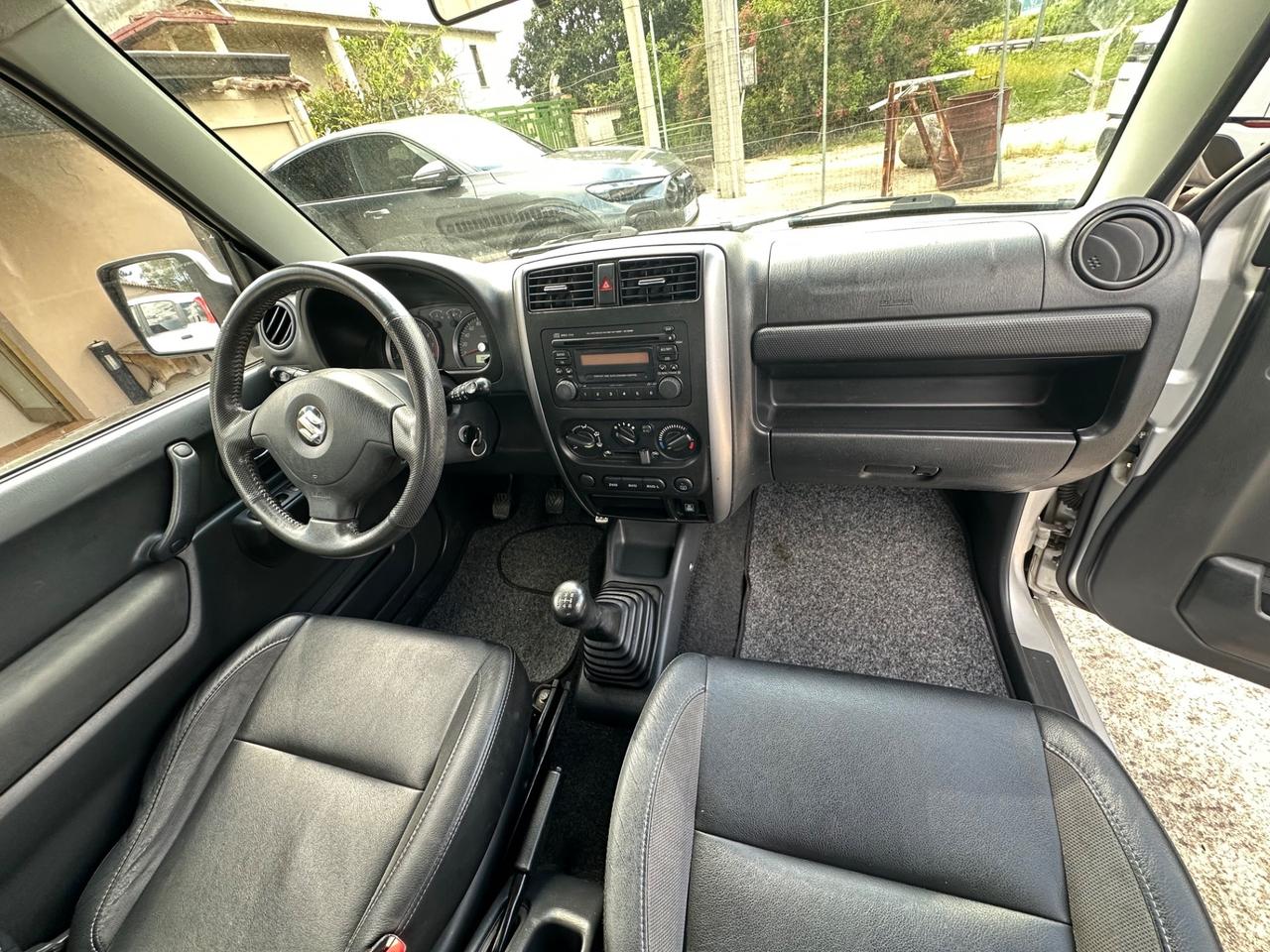 Suzuki Jimny 1.3i 16V cat 4WD JLX Mode
