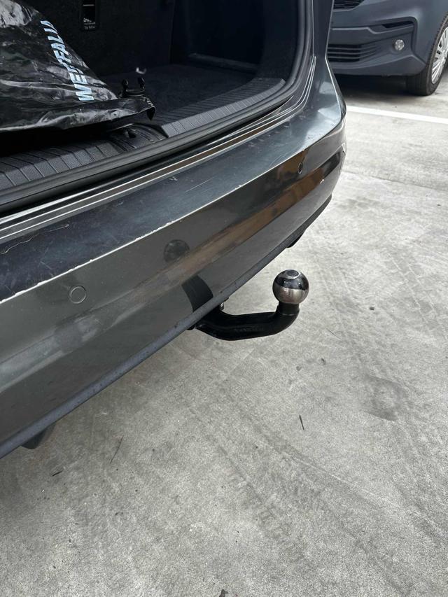 VOLKSWAGEN Touran 1.6 TDI 115 CV SCR DSG 7 POSTI Highline BlueMotion