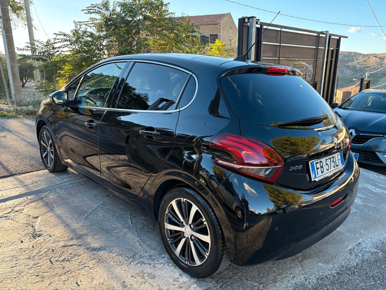 Peugeot 208 Allure KM Certificati (Tetto panoramico)
