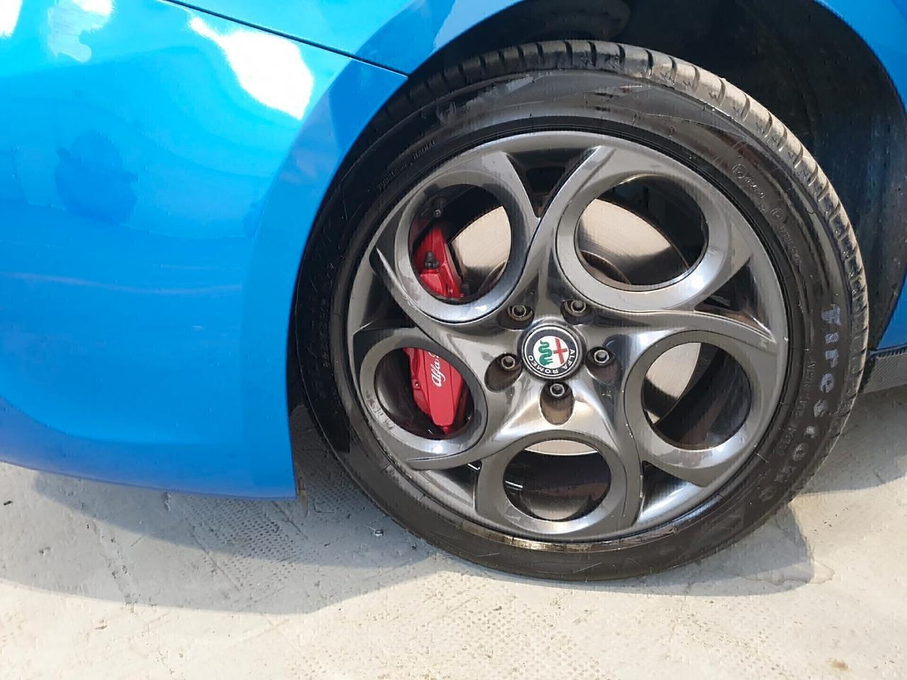 Alfa Romeo Giulietta 1.6 JTDm 120 CV Sport Carbon look