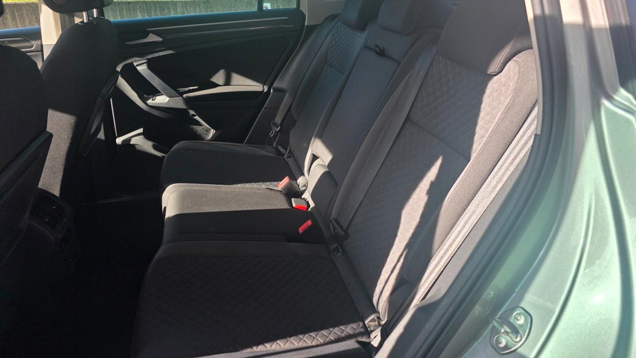 Volkswagen Tiguan 2.0 TDI SCR 4MOTION Business BlueMotion Technology