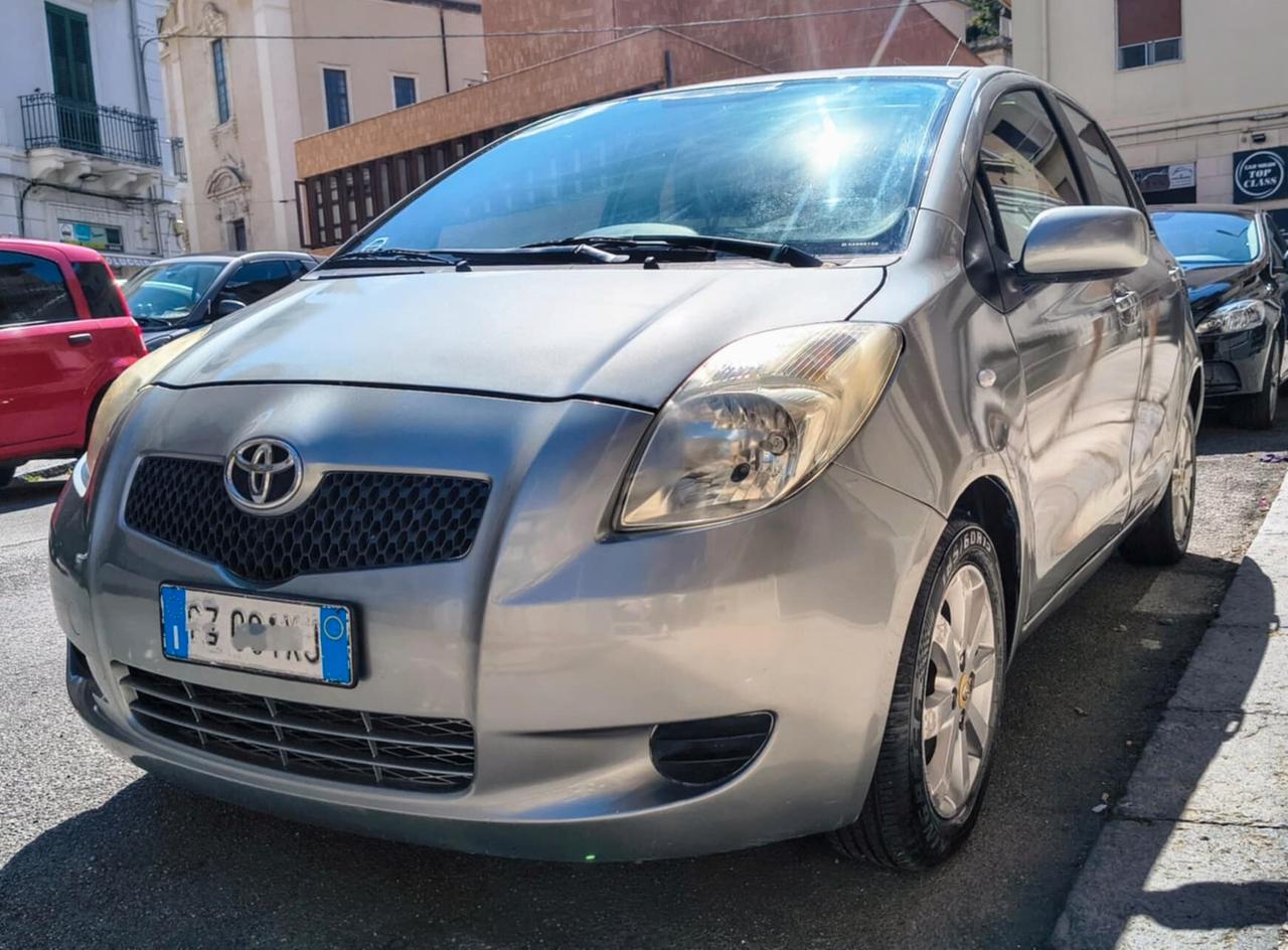 Toyota Yaris Verso 1.3i 16V cat Sol '03