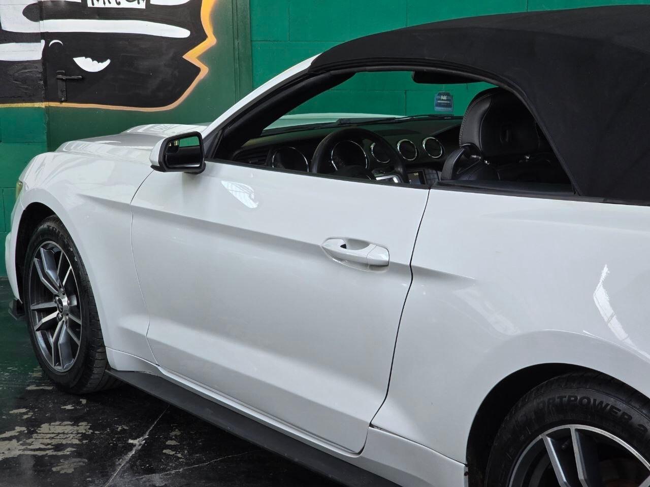 Ford Mustang 3.7 V6 Cabrio