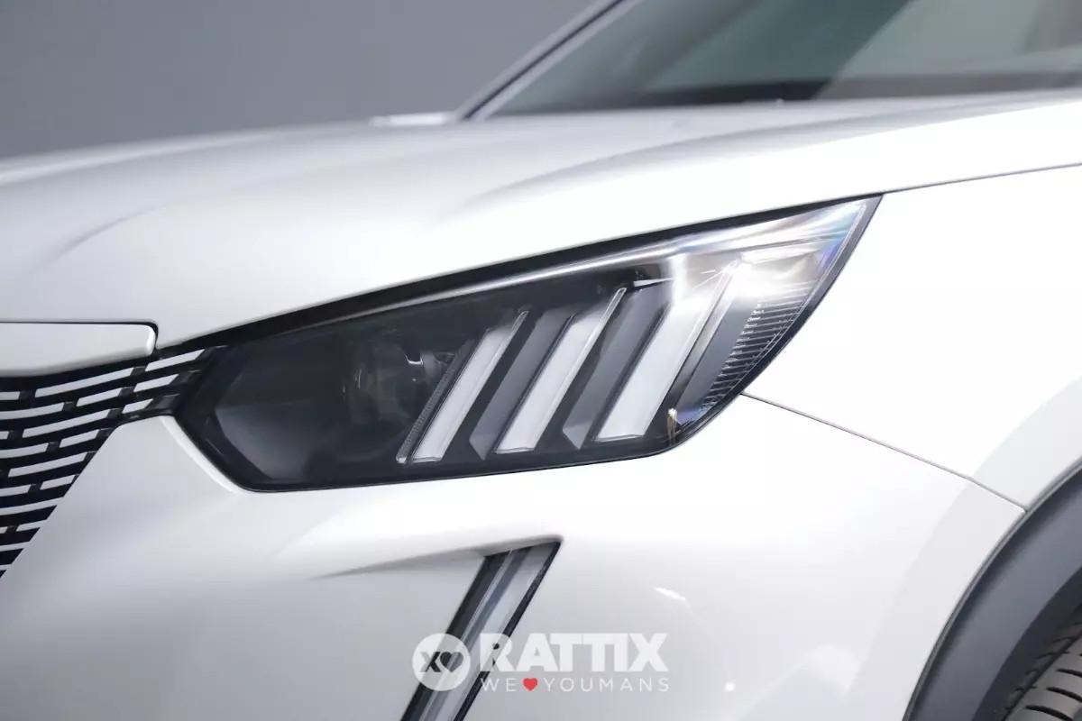 Peugeot e-2008 motore elettrico 100kW GT