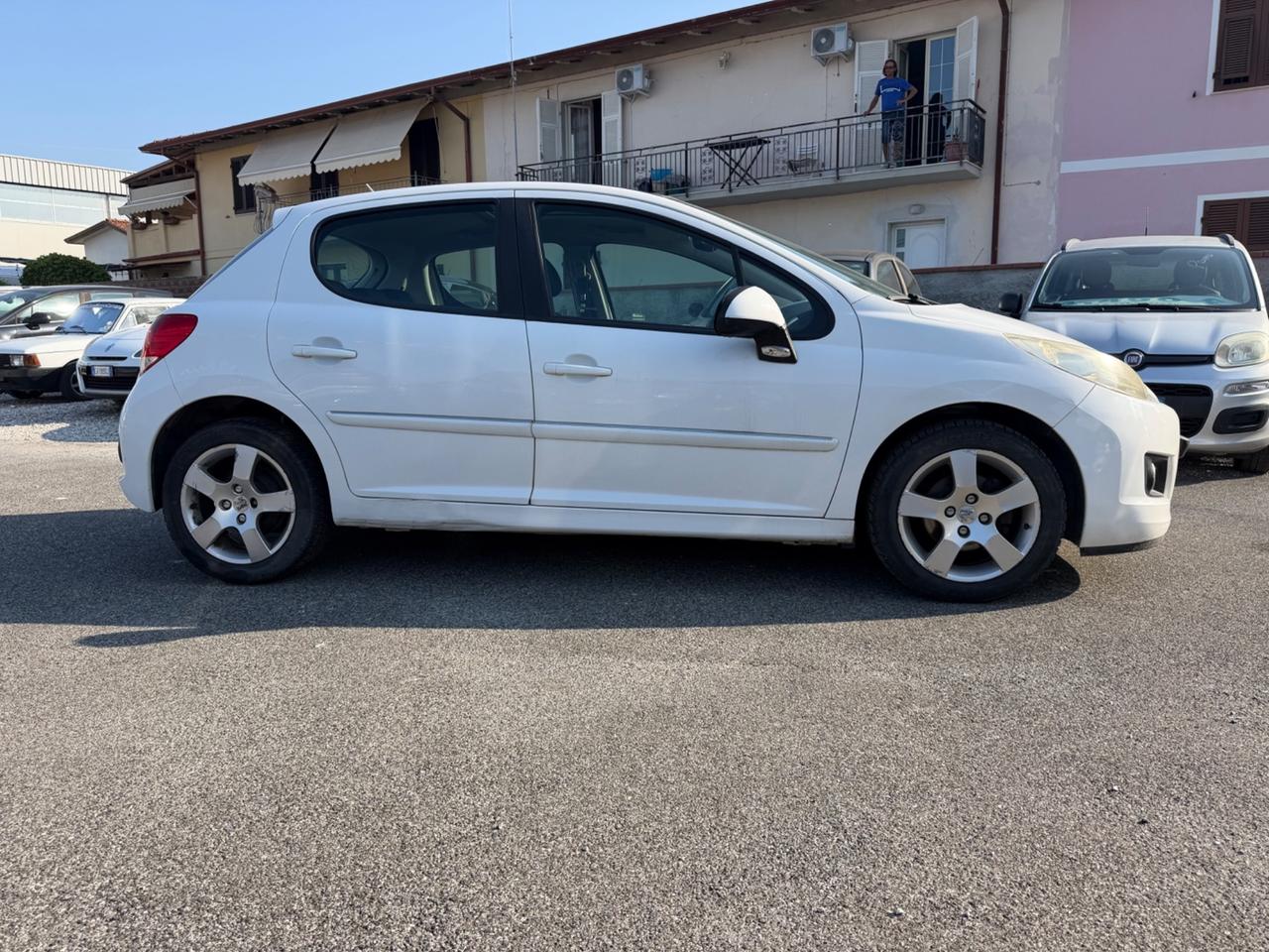 Peugeot 207 1.6 8V HDi 93CV 5p. XS