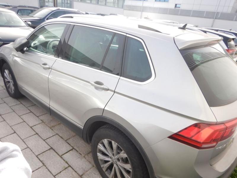 Volkswagen Tiguan 2.0 TDI SCR DSG Business BlueMotion Technology