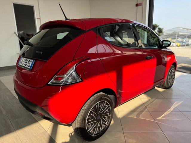 LANCIA Ypsilon 1.0 FireFly 5 porte S&S Hybrid Ecochic Gold