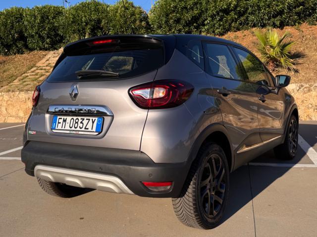 RENAULT Captur DCI 90CV NAVI+RCAM+BICOLOR+17'+2PDC+KEYLESS